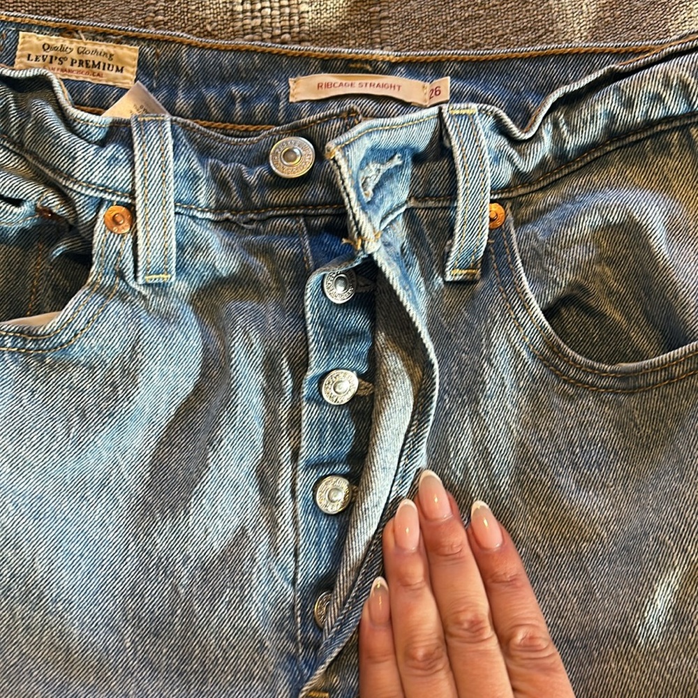 LEVIS | Ribcage Straight - Picture 7 of 8